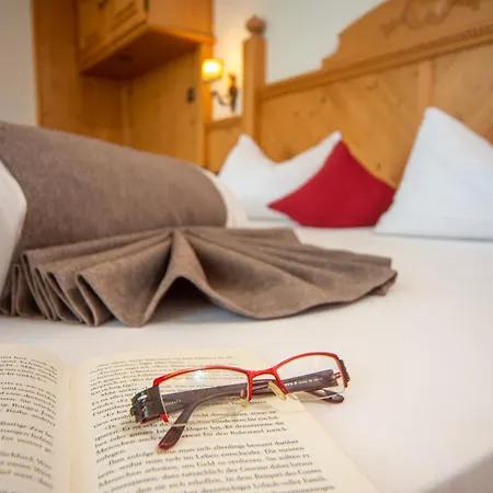 Gockelwirt Hotell 4*