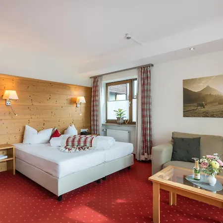 Gockelwirt Hotell 4*