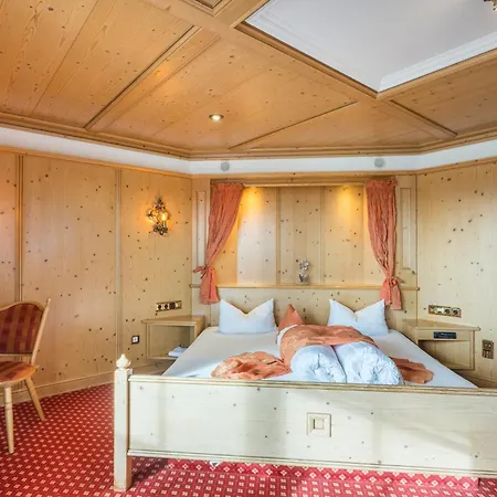 Gockelwirt Hotell Eisenberg (Bavaria)