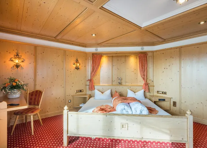 Gockelwirt Отель Эйзенберг
